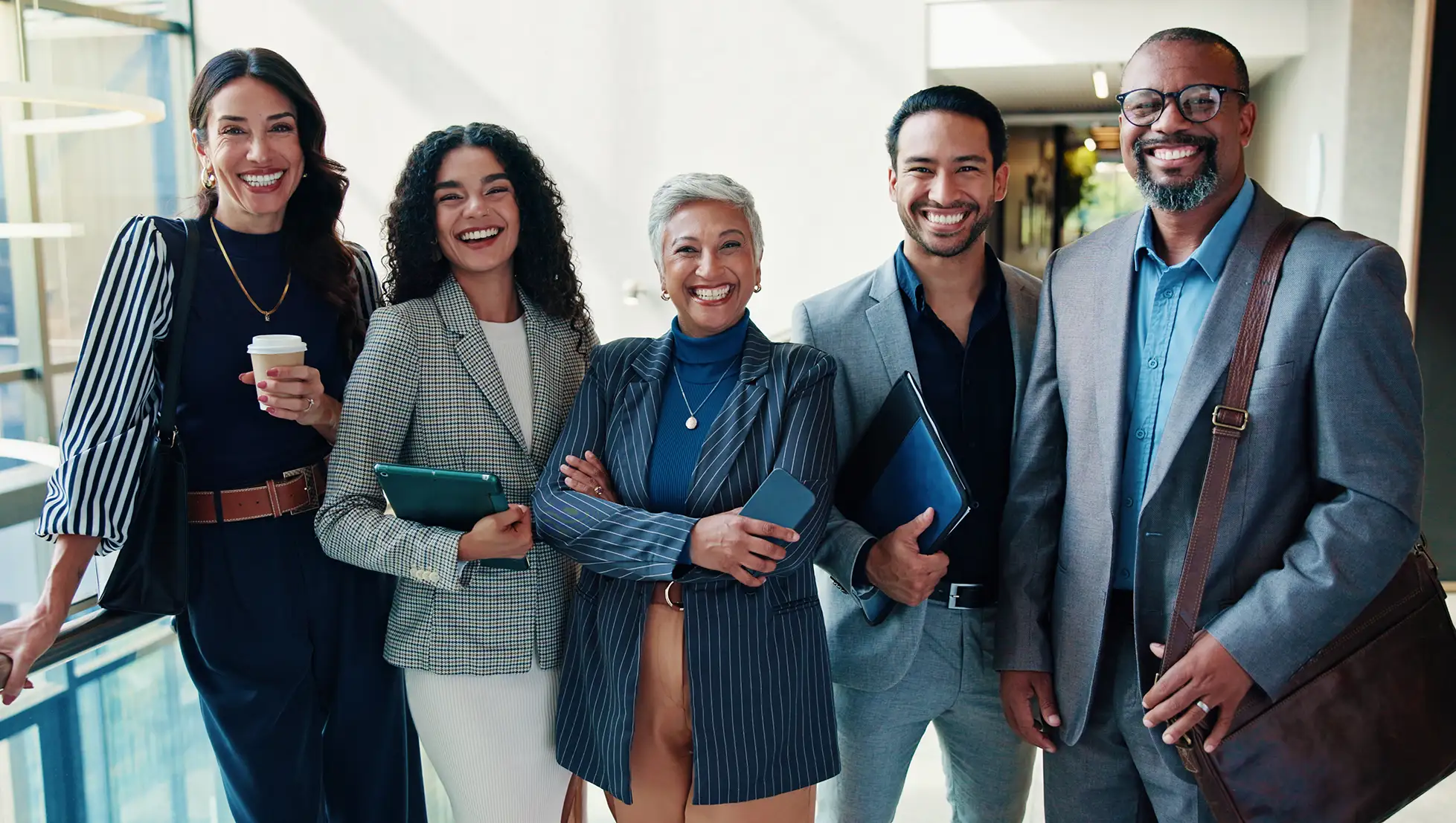 AdobeStock_1495185631 (2) copy People in a work meeting